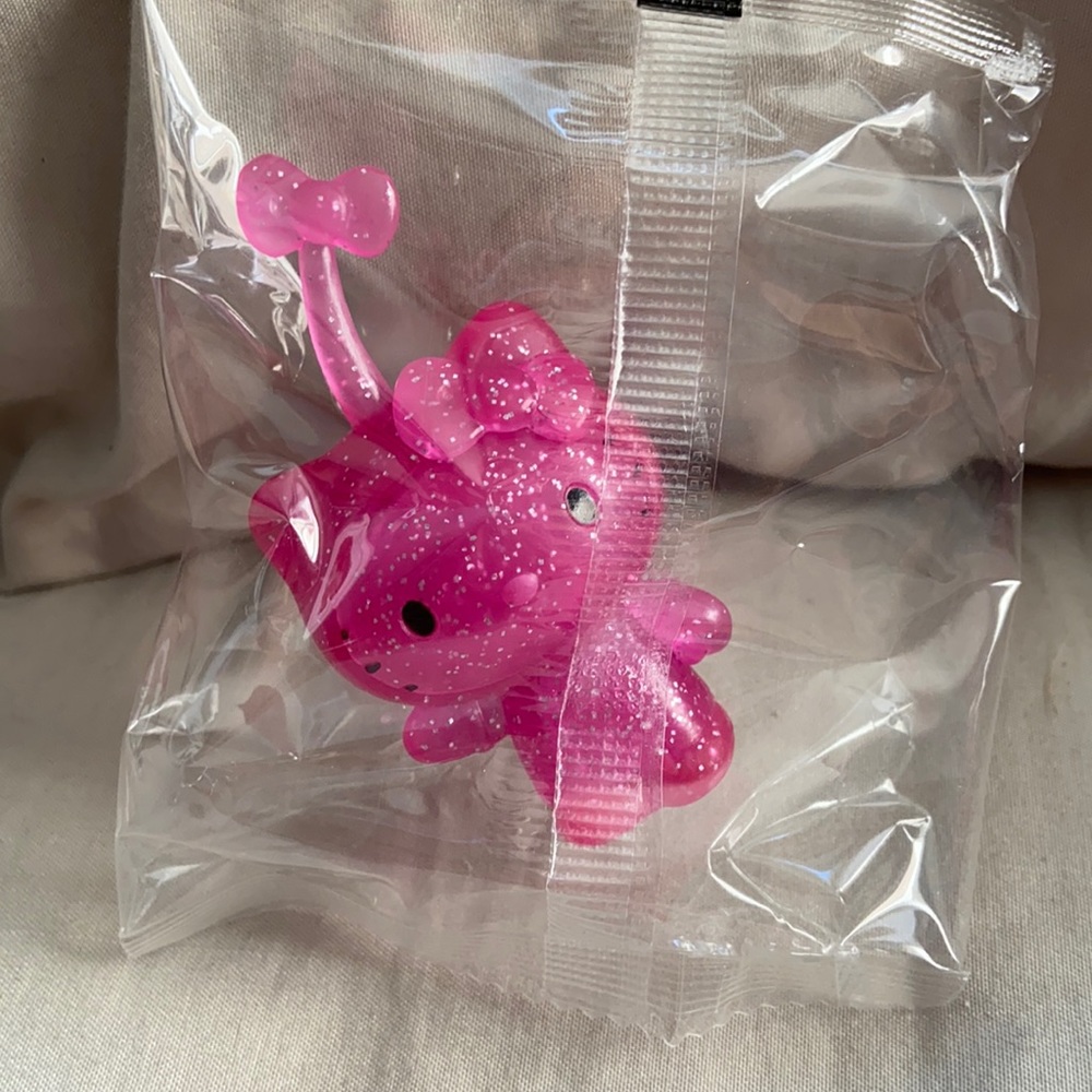 Hello Kitty mini Figure